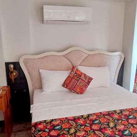 Hotel White Country Boutique