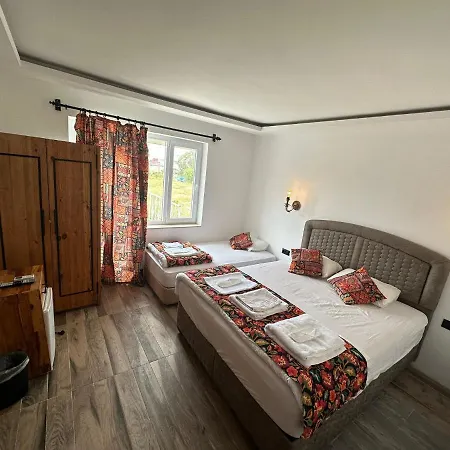 White Country Boutique Hotel 3*