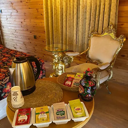White Country Boutique 3*